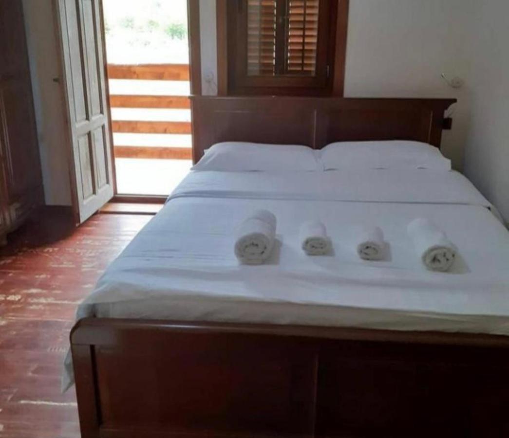 Residence: Quku I Valbones Экстерьер фото